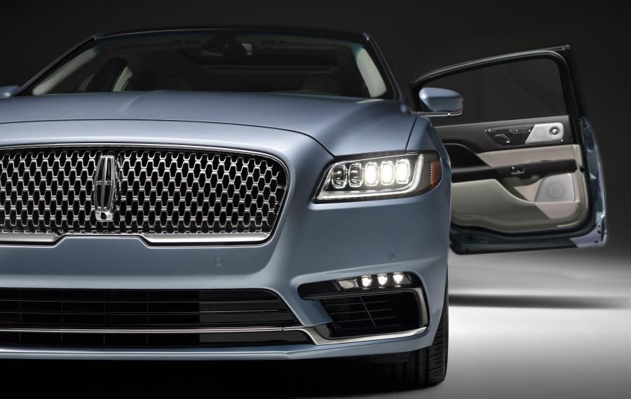 Детали экстерьера Lincoln Continental 80th Anniversary Coach Door Edition 2019 года  (фото 20 из 54)